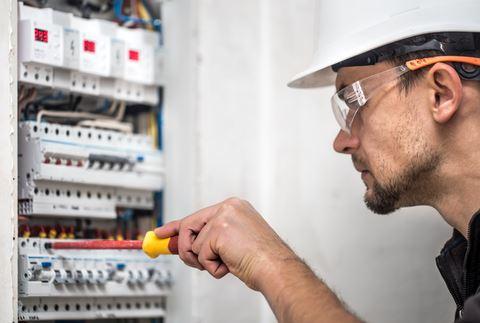Präzise Elektrotechnik-Dokumentation Präzise Elektrotechnik-Dokumentation